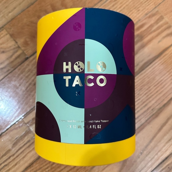 Holo Taco Tea Crème collection box *no polishes included* - Picture 1 of 2